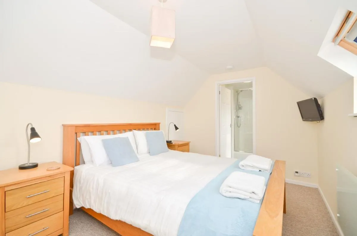 Image 3 of 17 Tollgate Cottages