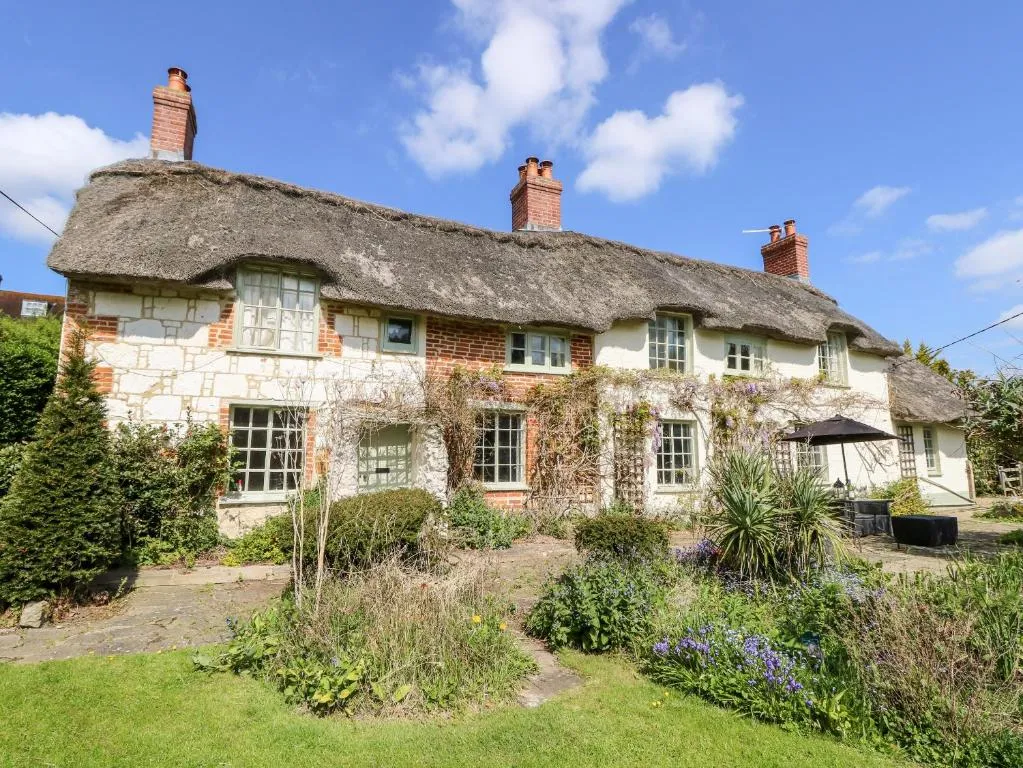 Image of 19 Clatterford Shute