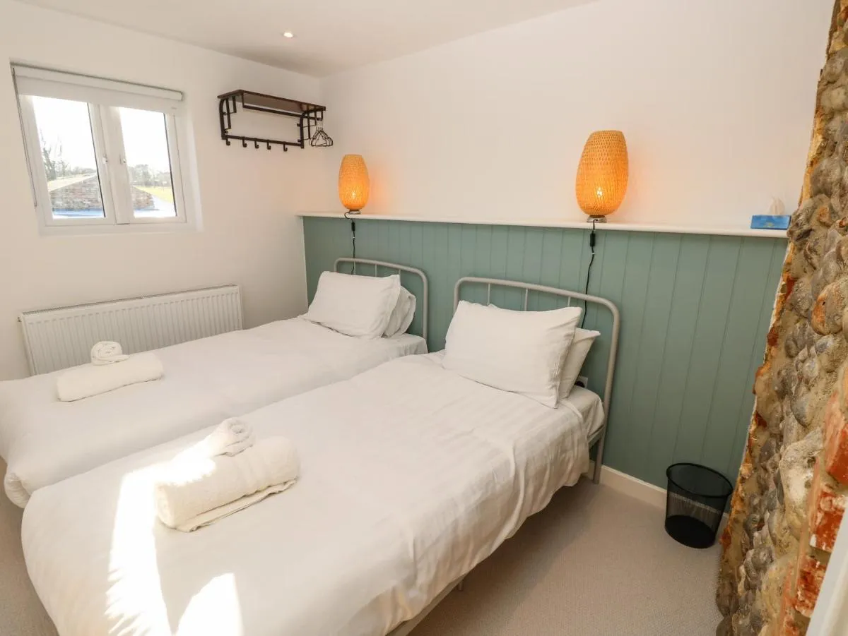 Image 6 of 1 Star Cottages