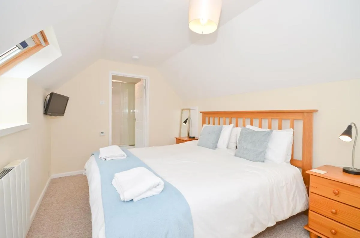 Image 5 of 24 Tollgate Cottages