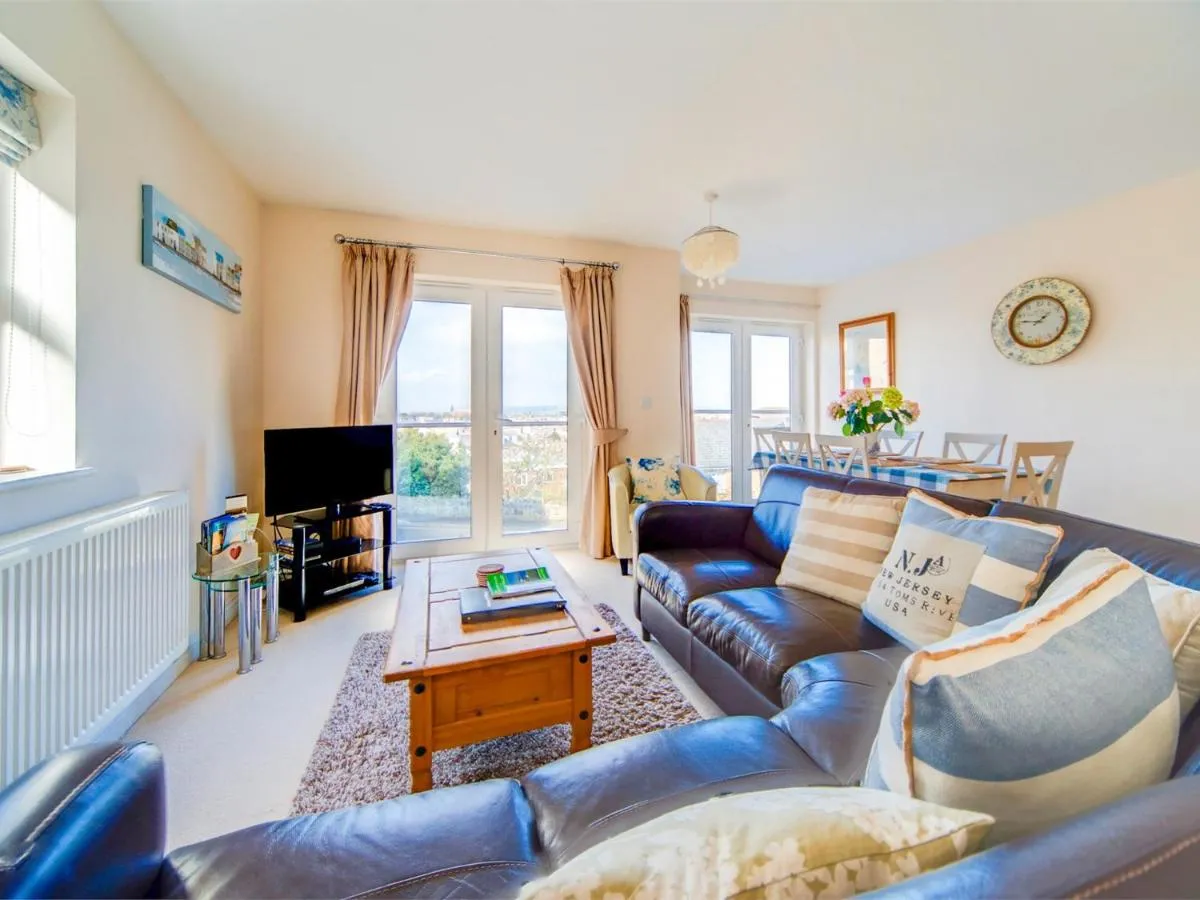 Image 4 of 3 Bed in Shanklin IC113