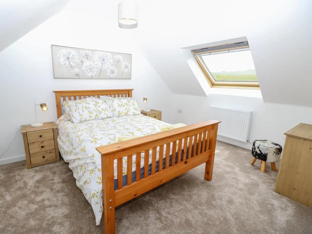 Image 1 of 5 Yarmouth Cottages