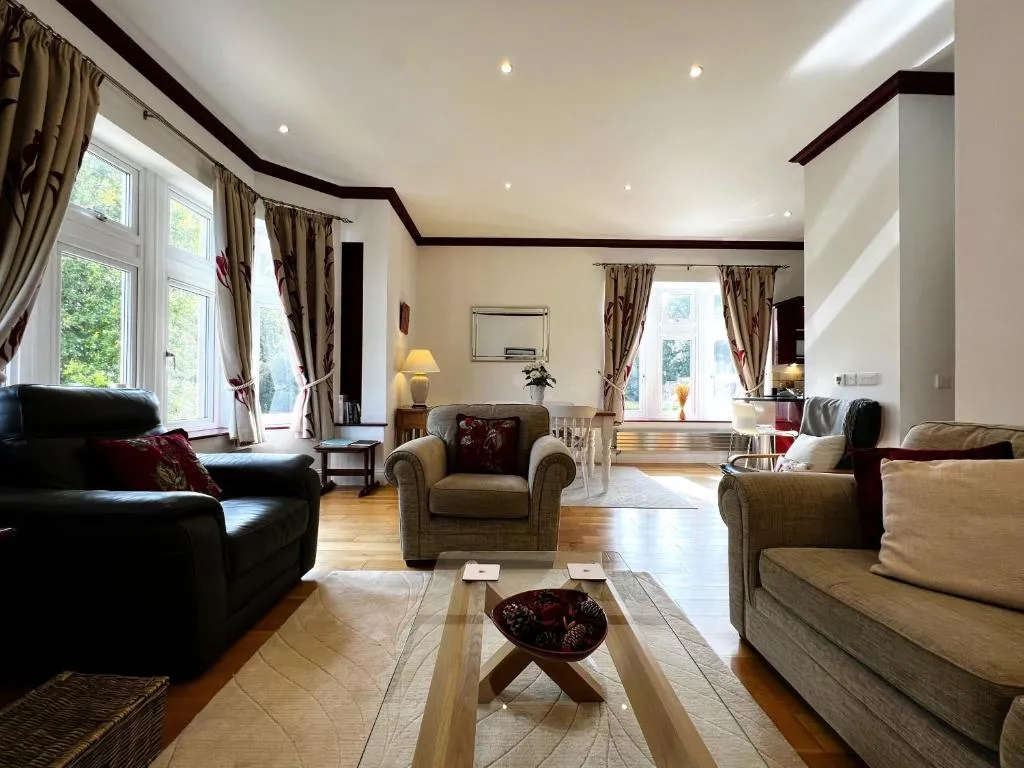 Image of 6 Shanklin Manor