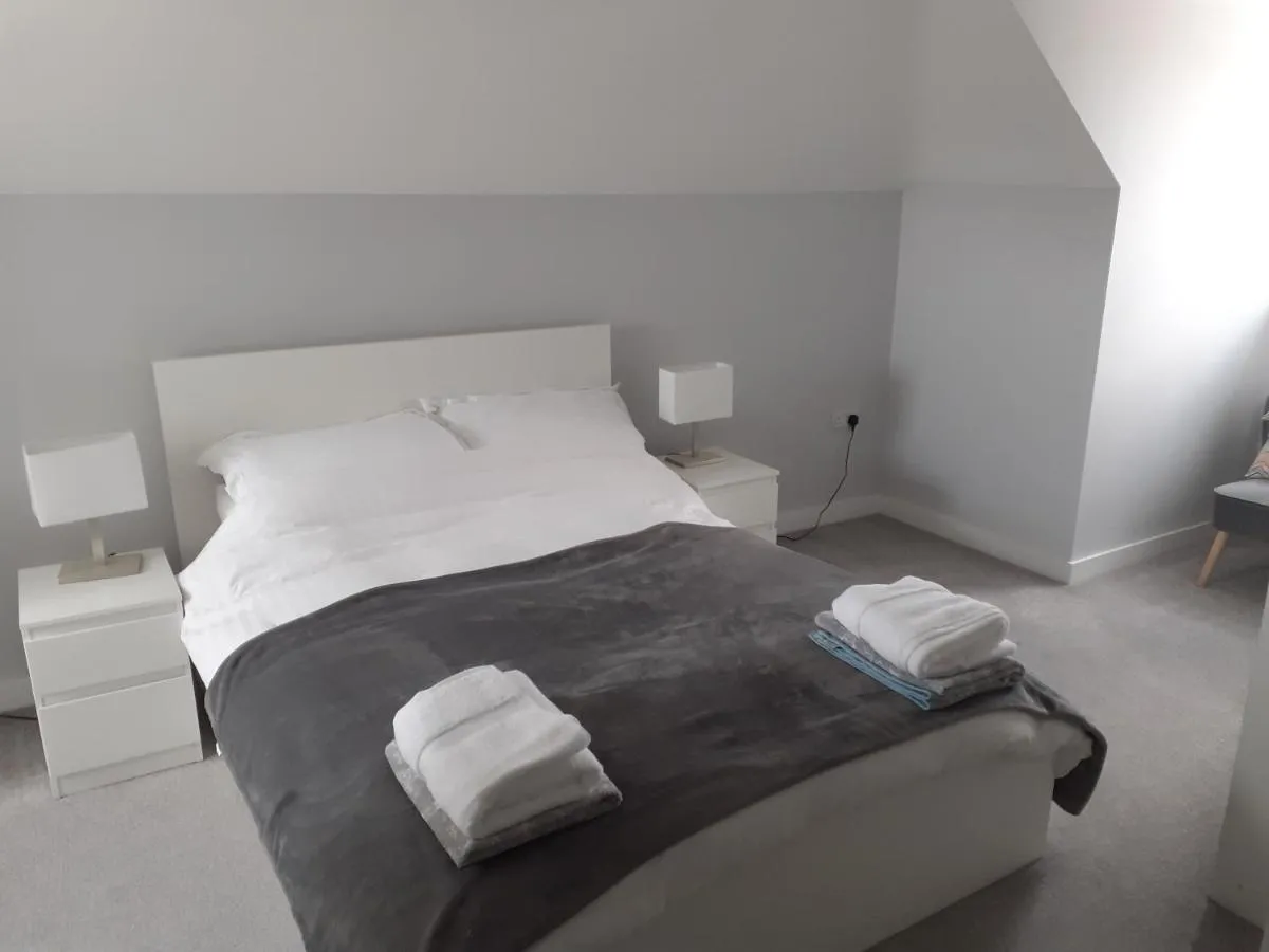 Image 1 of Airy, bright, newly built, 2 bed flat near beach