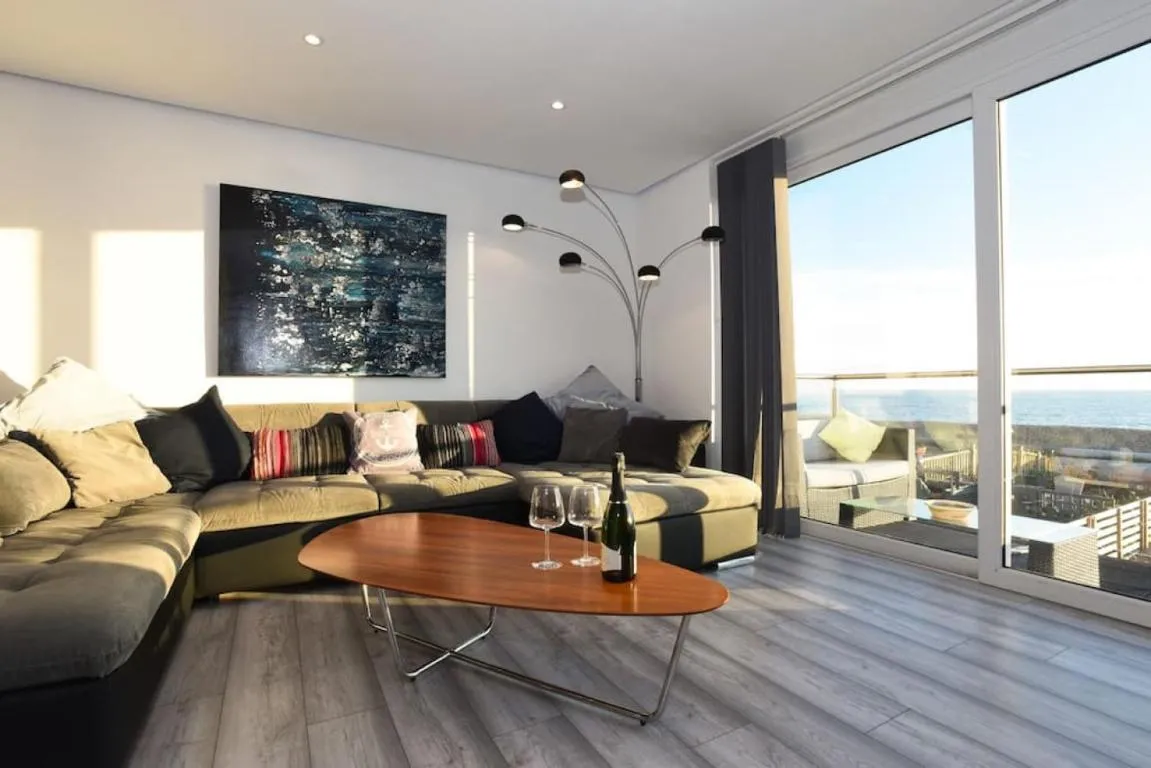 Image of Amazing view High end beachfront 3BR 5beds 7 guest