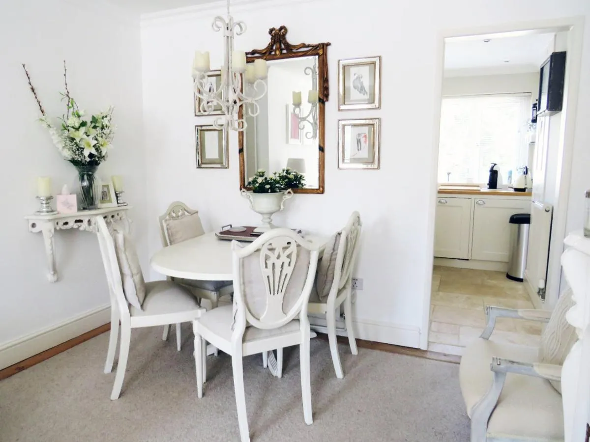 Image 3 of Beautiful Lymington New Forest Getaway