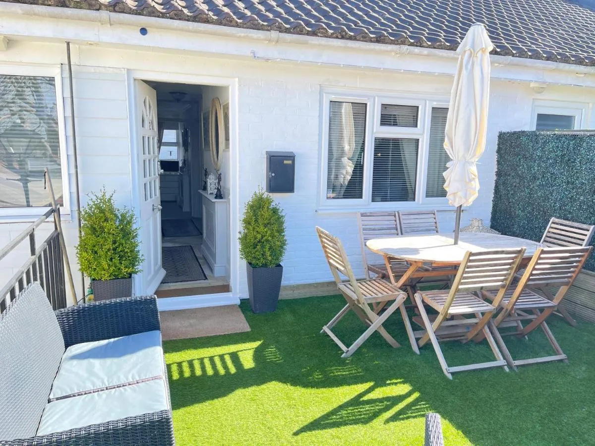 Image 5 of Beautiful Lymington New Forest Getaway