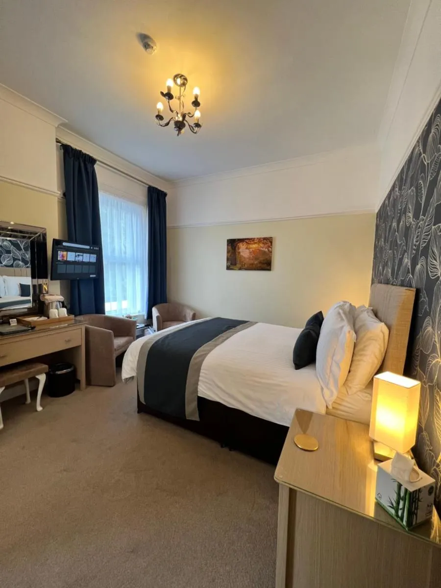 Image 1 of Birkdale Guest House