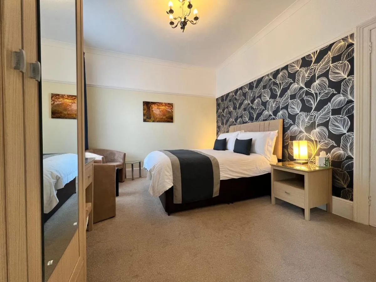 Image 5 of Birkdale Guest House