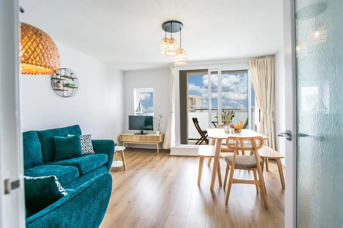 Image 6 of Blissview – Beach front apartment in East Wittering Village