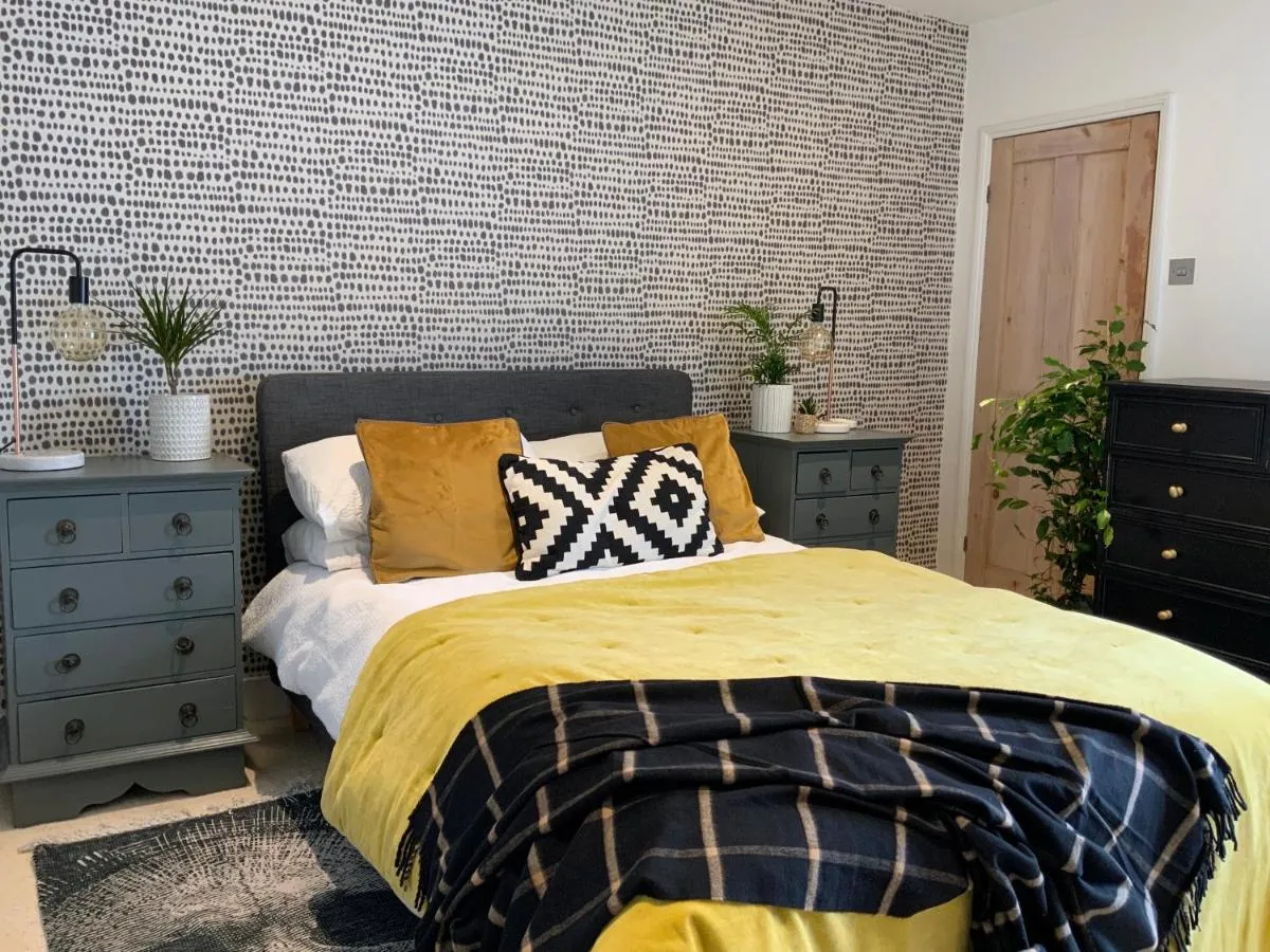 Image 5 of Boutique City Centre Home