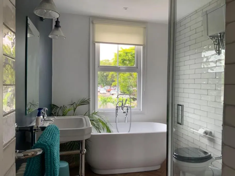 Image 6 of Boutique City Centre Home