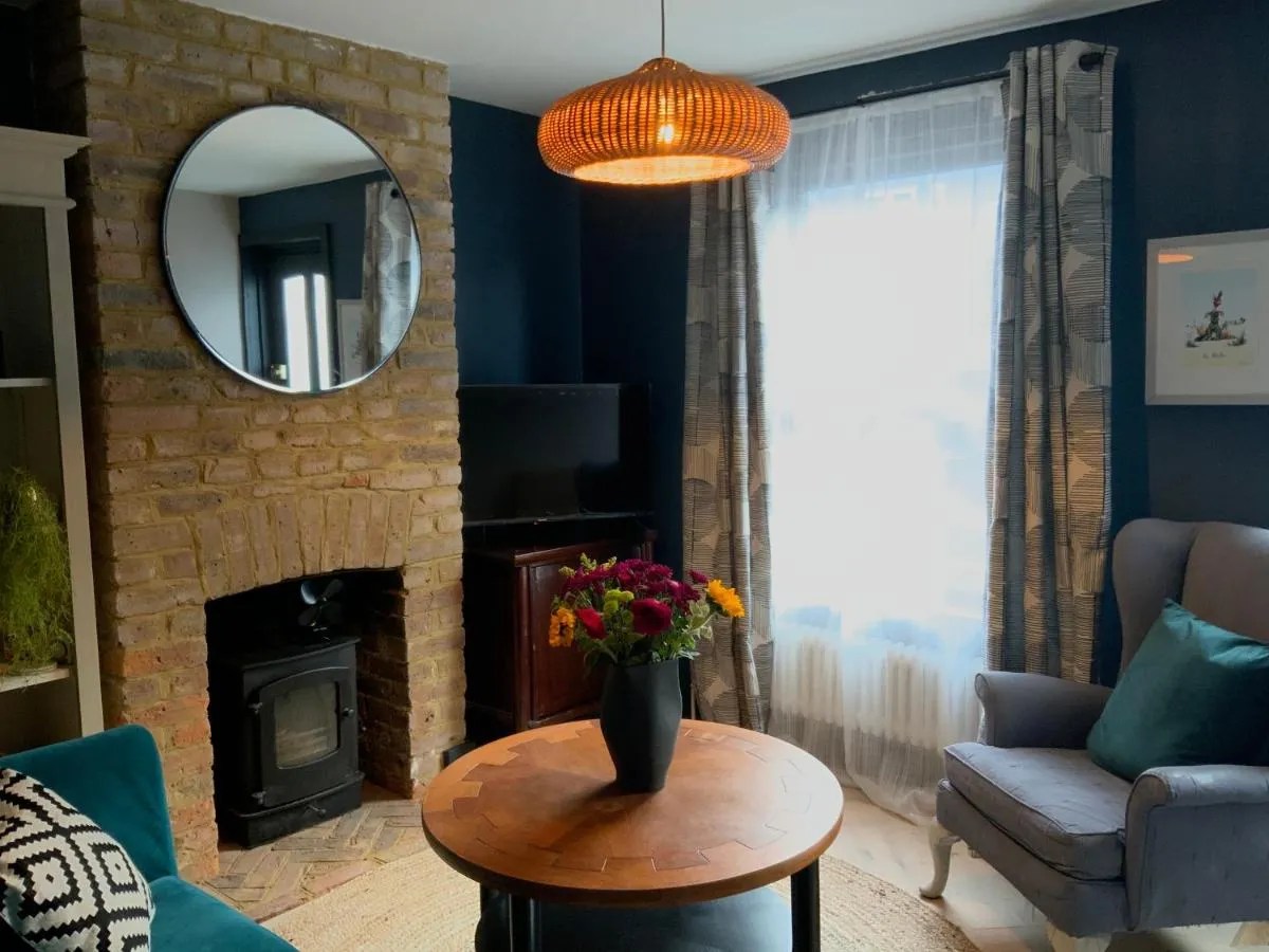 Image 6 of Boutique home near Chichester centre