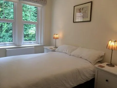 Image 1 of Brockenhurst Apartments