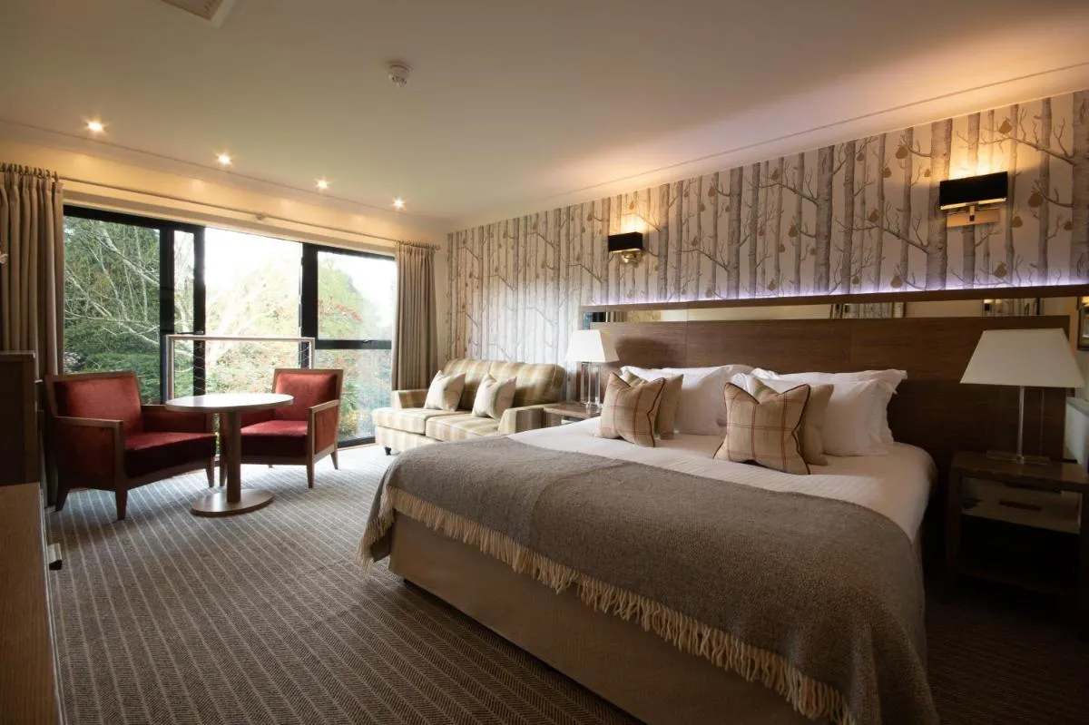 Image 1 of Careys Manor Hotel & SenSpa