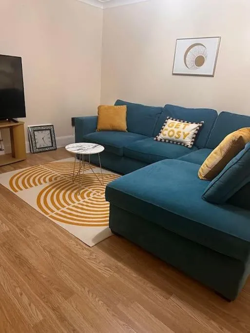 Image 4 of Centrally Located Cozy Apartment in Southampton