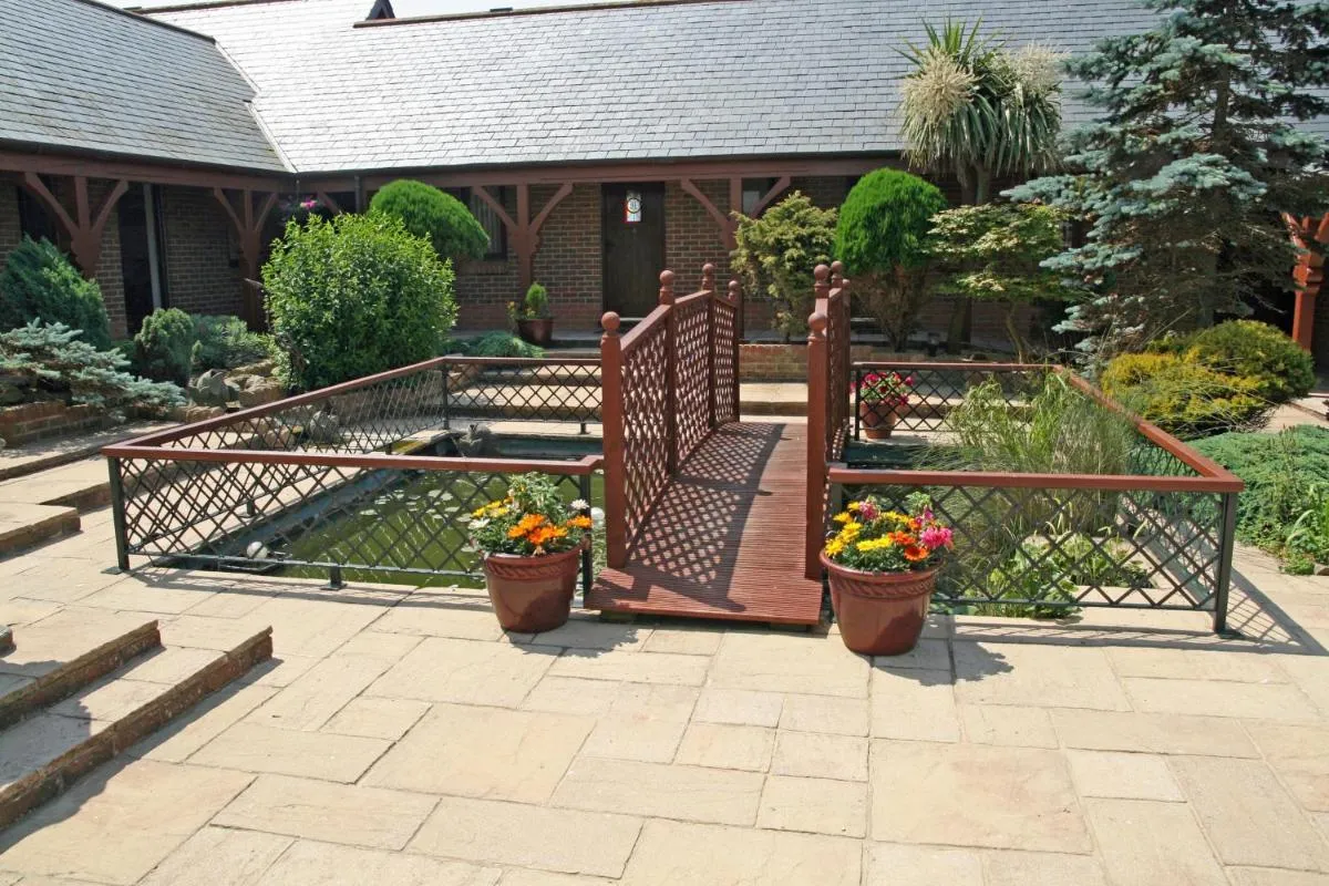 Image 2 of Chale Bay Farm