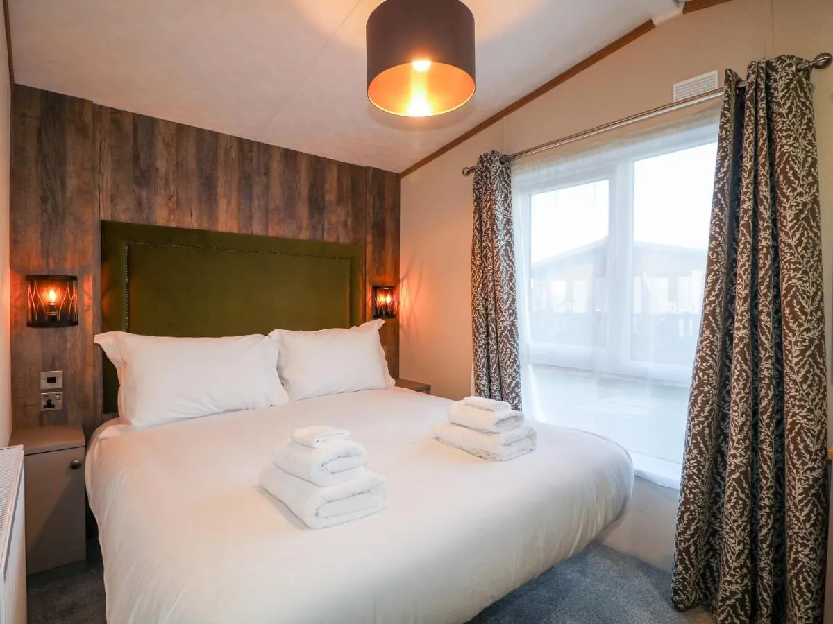 Image 6 of Chichester Lakeside Holiday Park