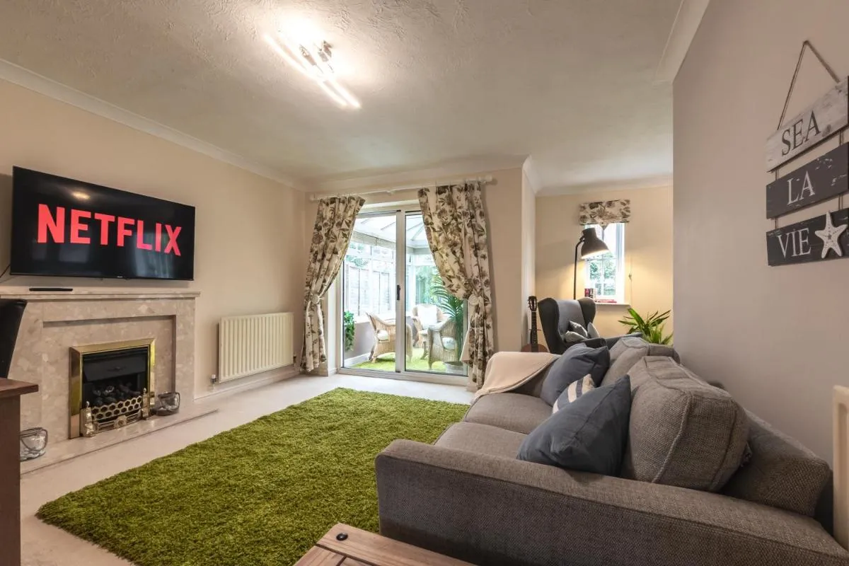 Image 4 of Chichester retreat house with free parking