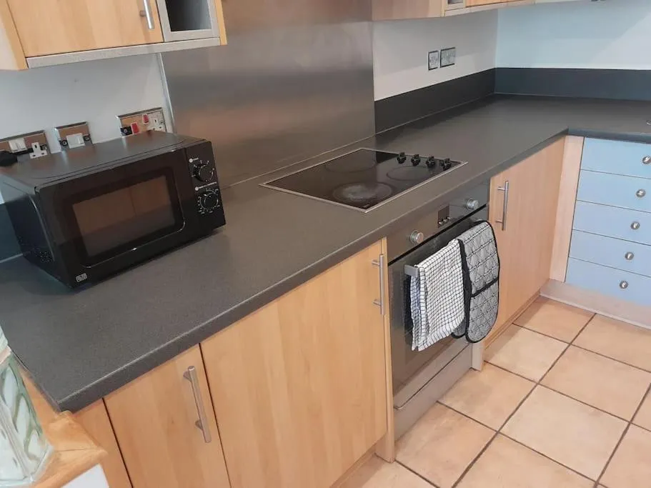 Image 2 of City Centre Apartment with Parking