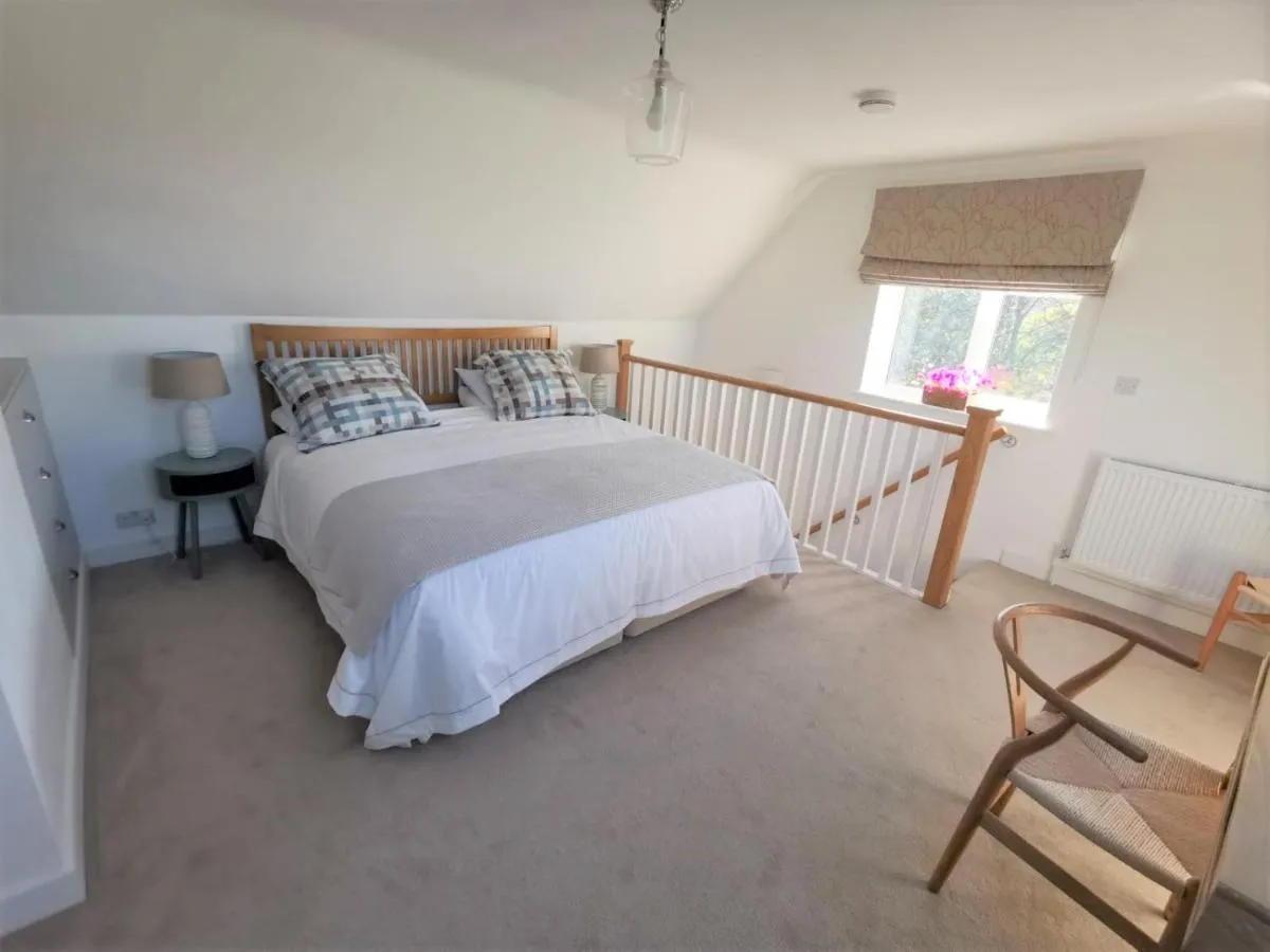 Image 1 of Contemporary Cottage outside South Harting