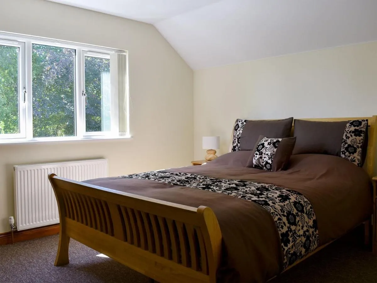 Image 4 of Copperfield Lodge