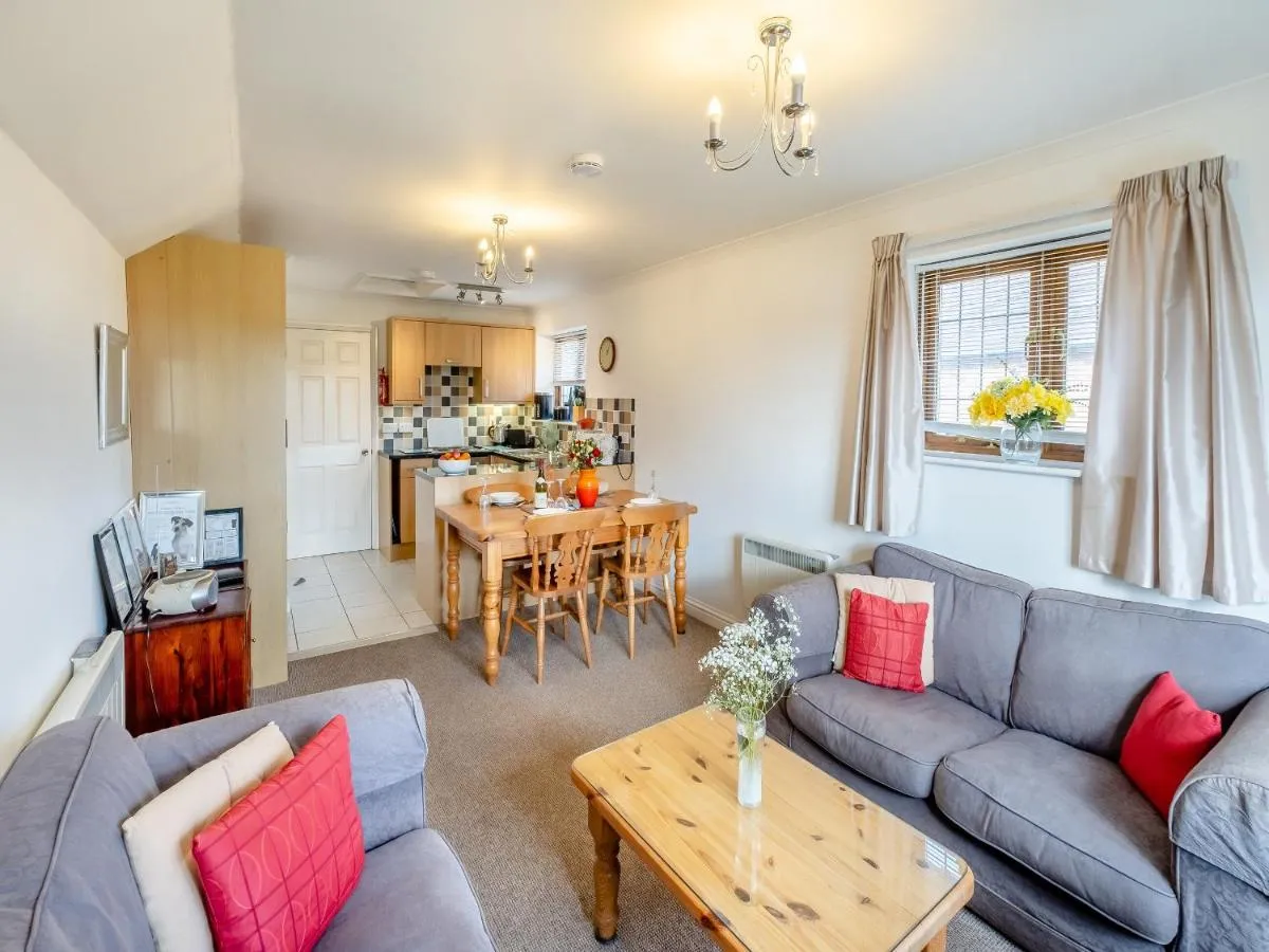 Image 3 of Fair Isle Holiday Cottages – Hill Top Cottage