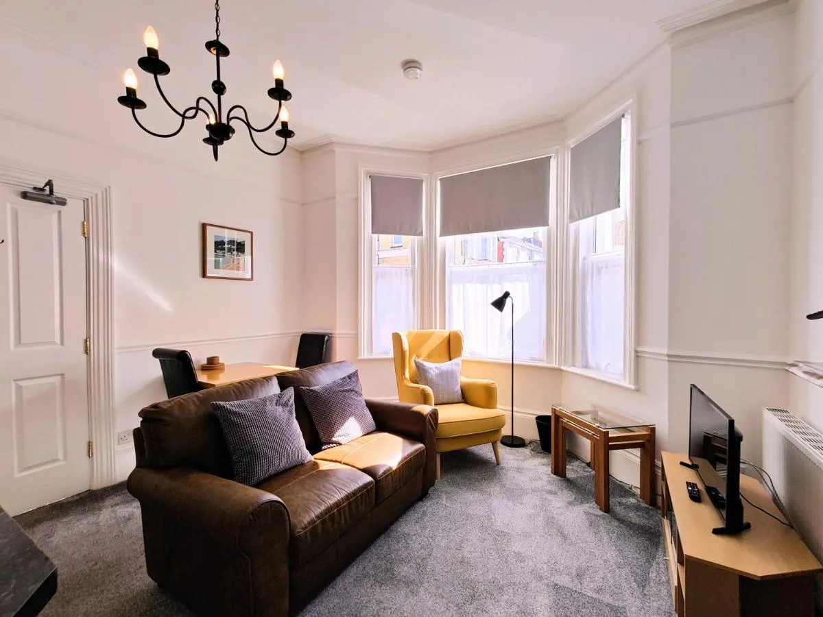 Image 2 of Fernhurst holiday apartments
