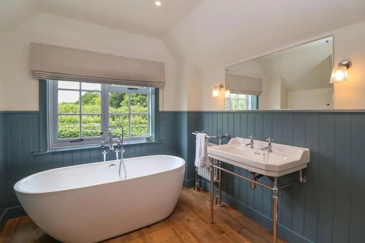 Image 2 of Flexford Mill Cottage