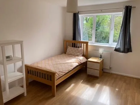 Image 2 of Fully accessible Hampshire Home