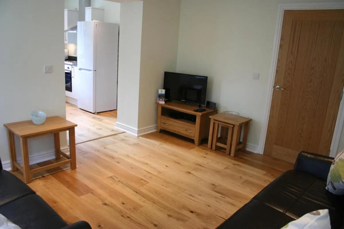 Image 4 of Highlands Apartment 2