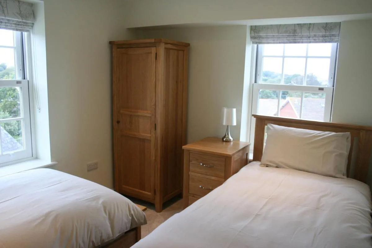 Image 5 of Highlands Apartment 3