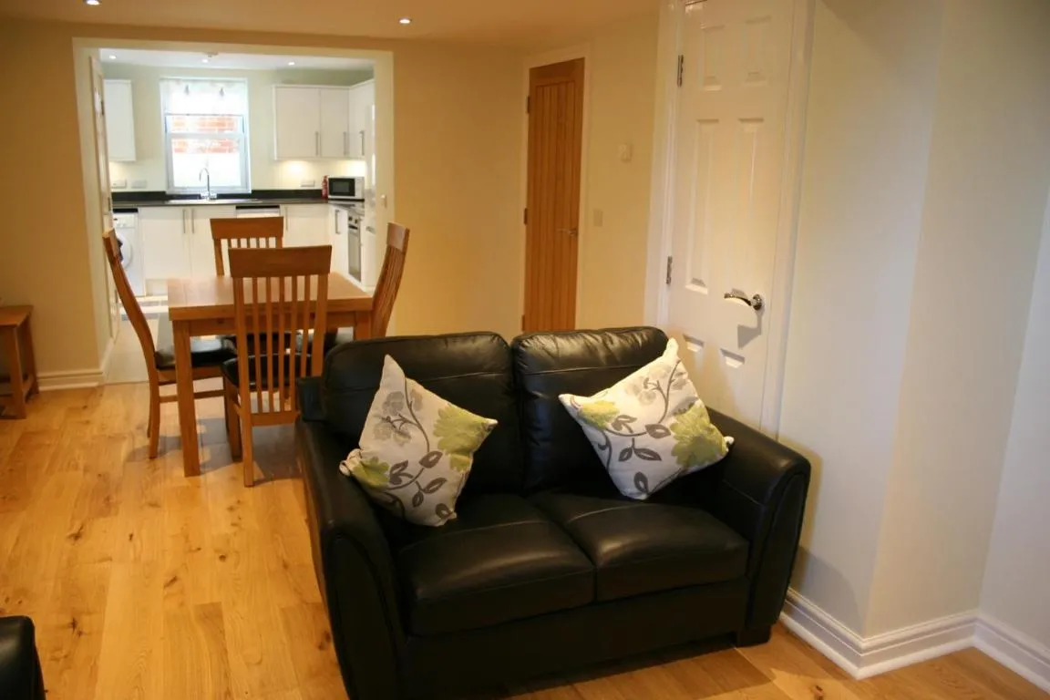 Image of Highlands Apartment 5