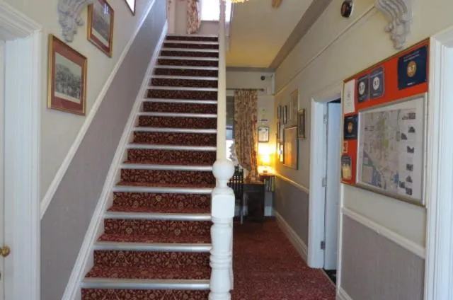 Image 6 of Hunters Lodge Guest House