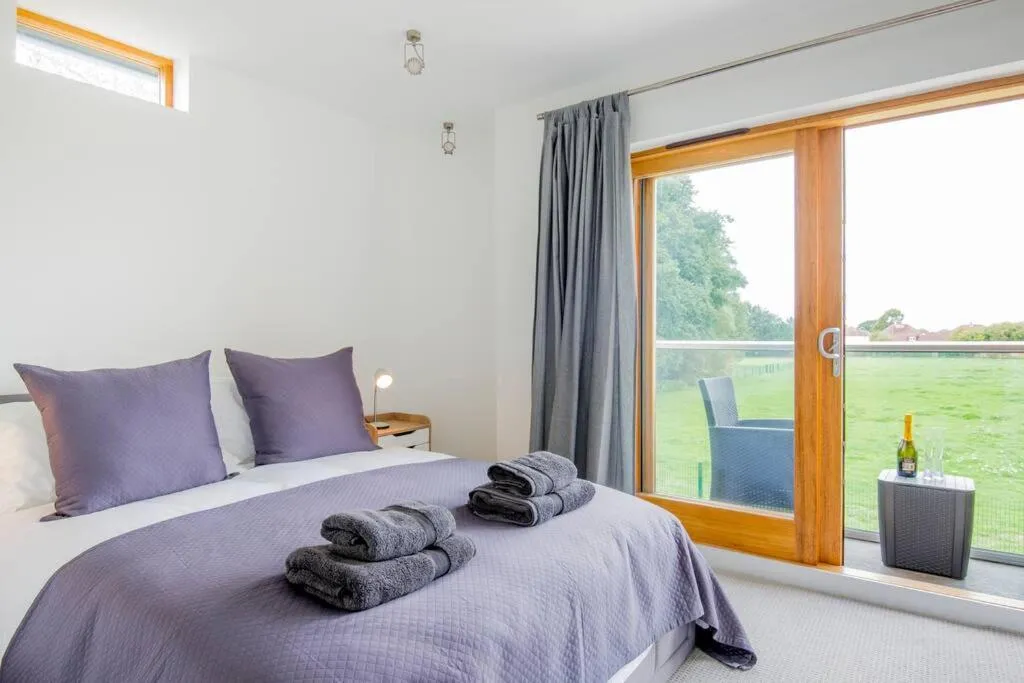 Image of King Bed Joy Lane, Chichester near Goodwood