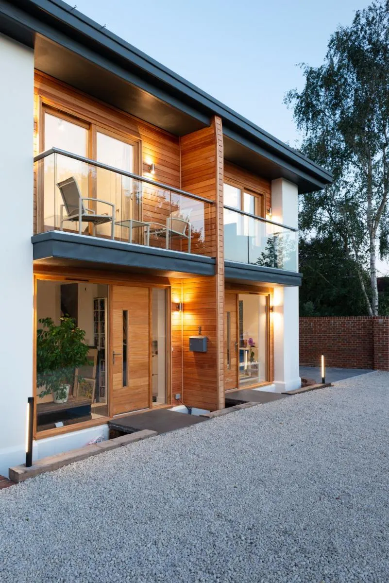 Image 3 of King Bed Joy Lane, Chichester near Goodwood