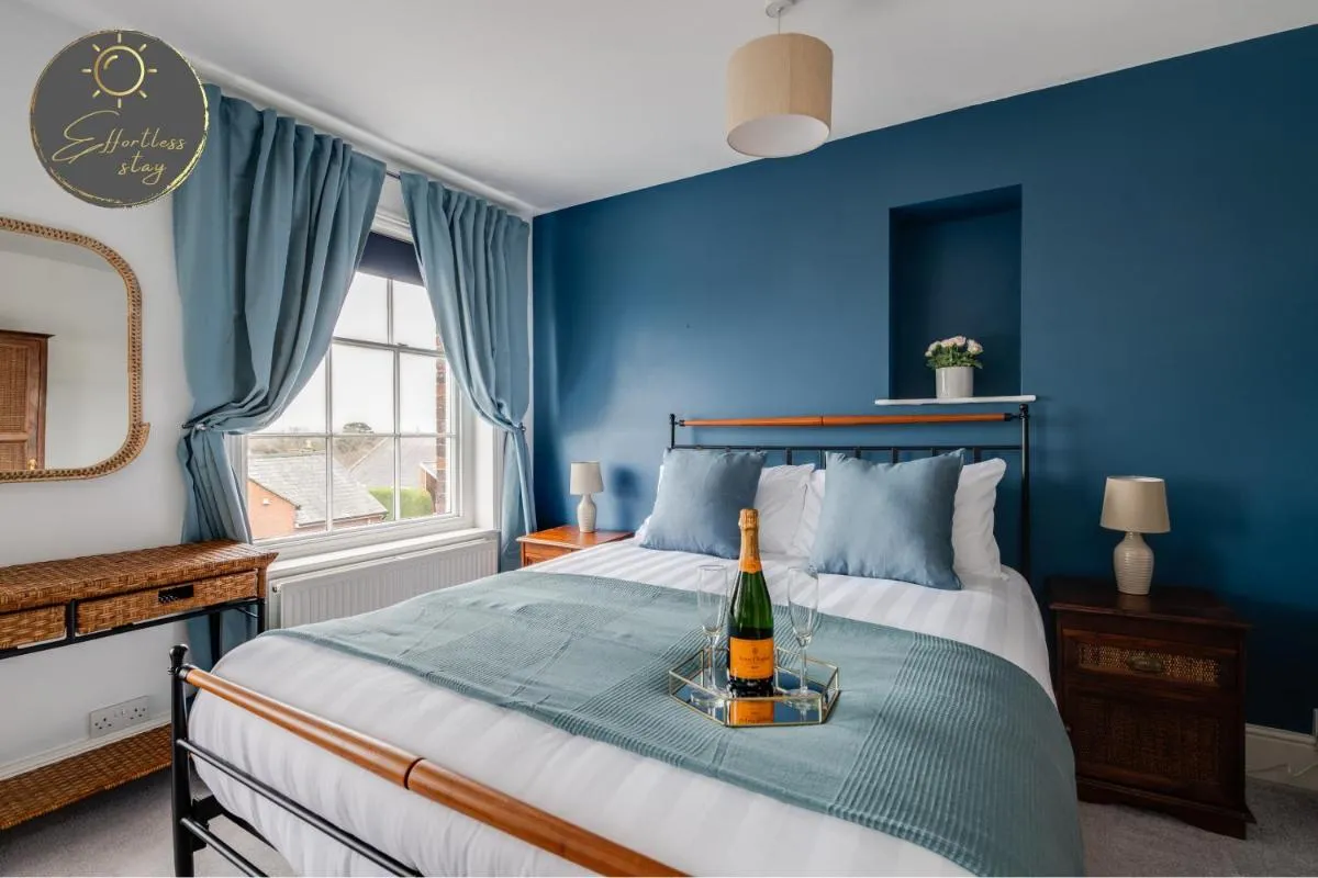 Image 6 of Leeward House -Stunning Sea Views across the Solent, Parking, Luxury, High Street Location