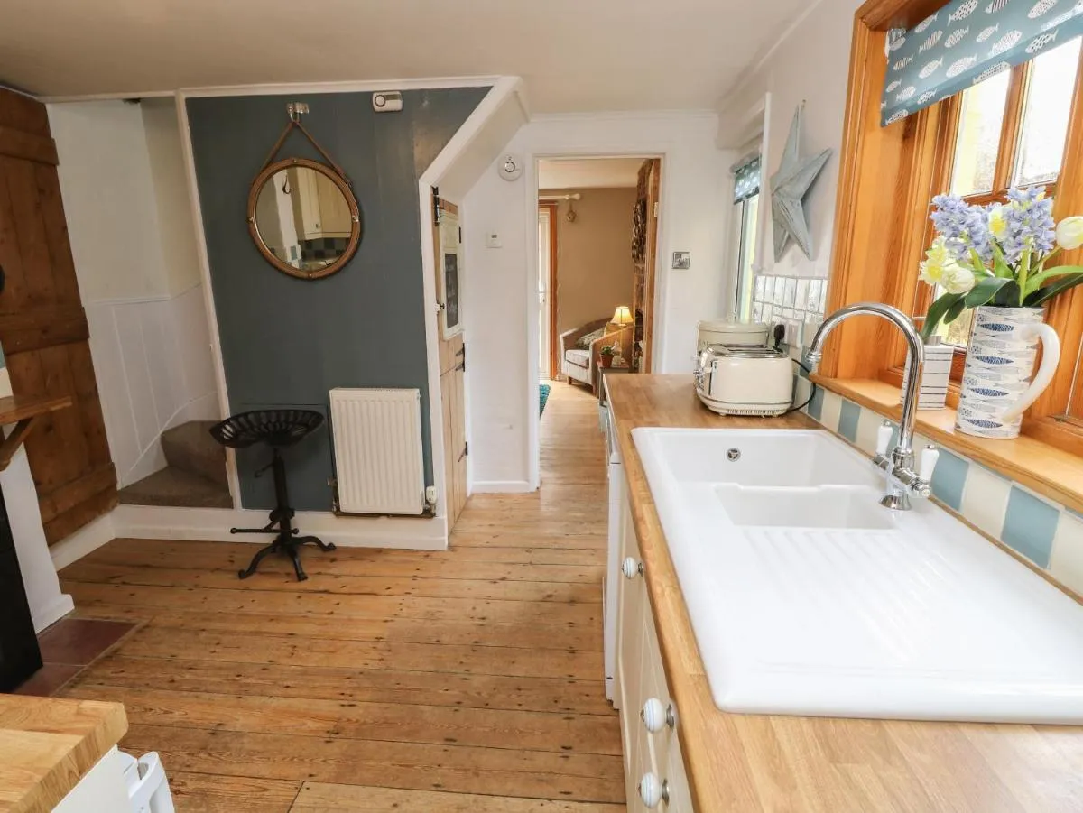Image 2 of Linda Cottage