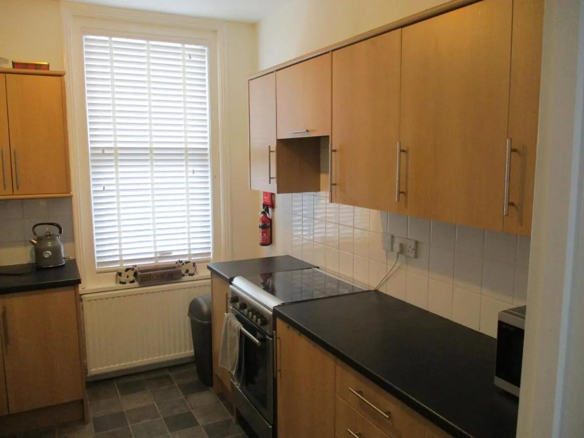 Image 3 of Lovely Spacious 3 Bedded First Floor Apartment