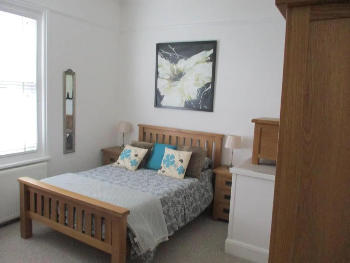 Image 6 of Lovely Spacious 3 Bedded First Floor Apartment