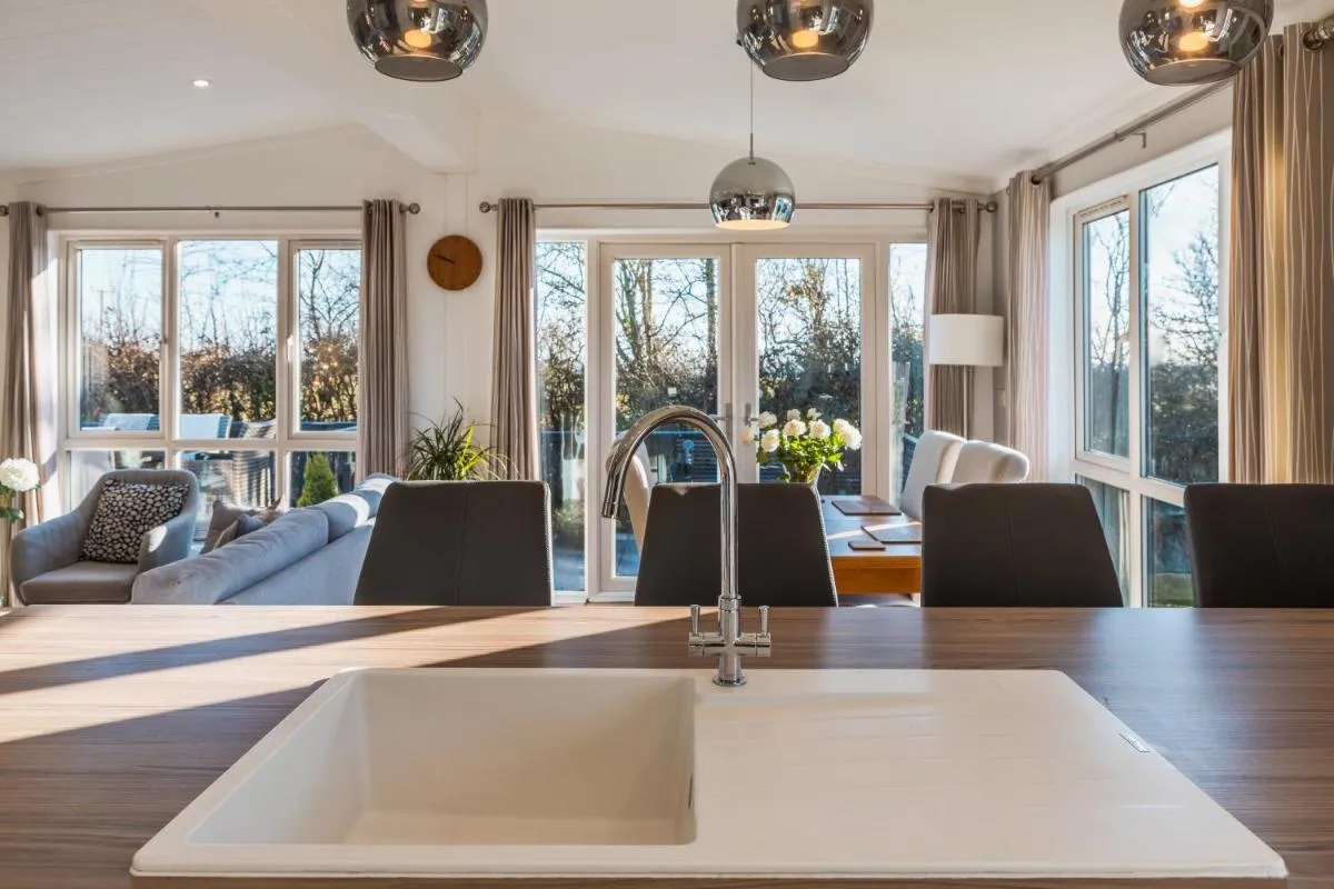 Image 4 of Luxurious 2-Bed Lodge in St Helens Ryde