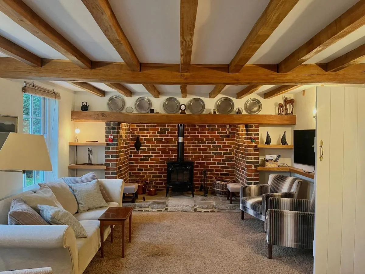 Image 1 of Luxury Brick and Flint House in Funtington