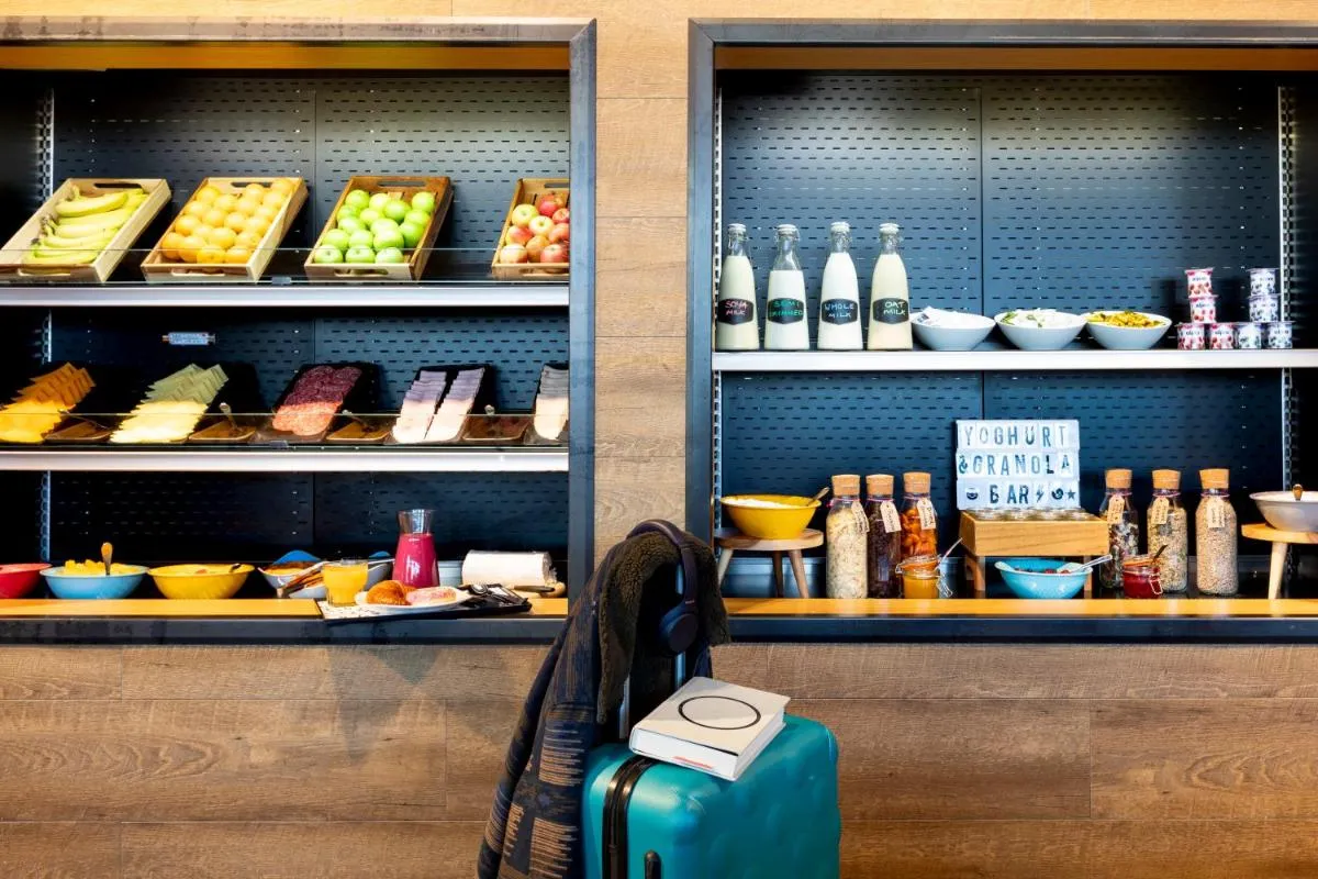Image 2 of Moxy Southampton