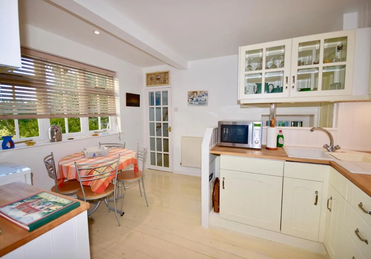 Image 3 of Mulberry Cottage