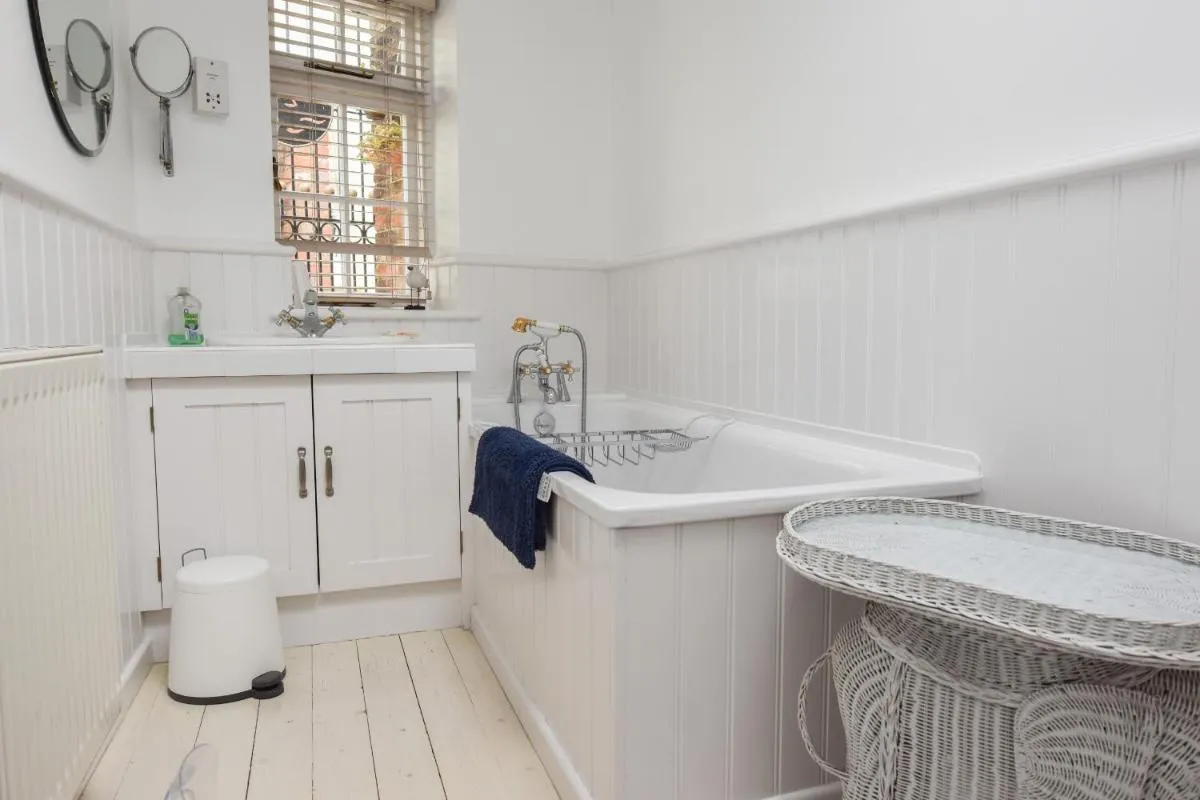 Image 2 of Mulberry Cottage