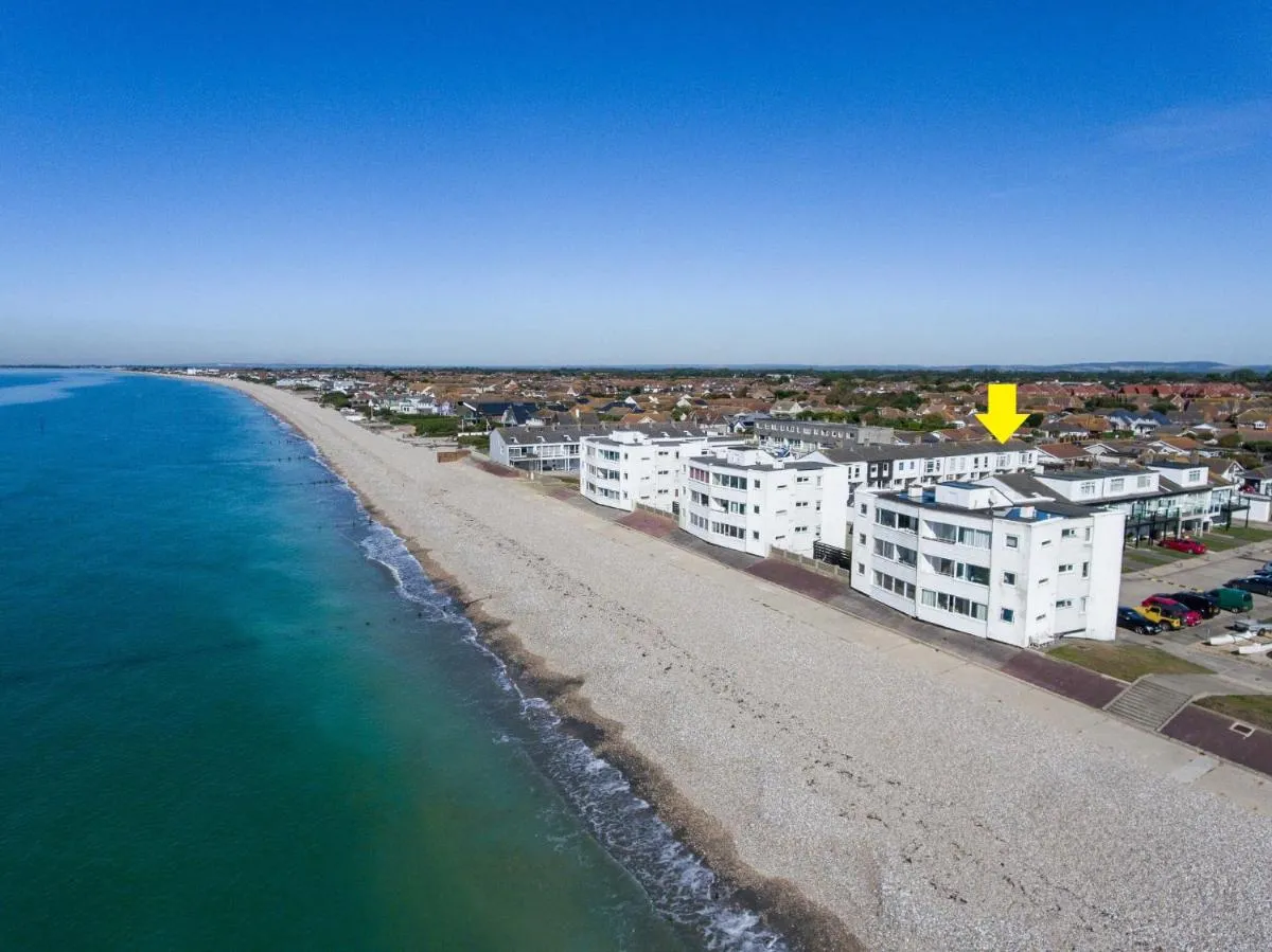 Image 1 of No 28 Contemporary beach side property with sea views