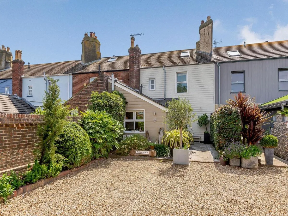 Image 4 of Number 1 Admiralty Cottages