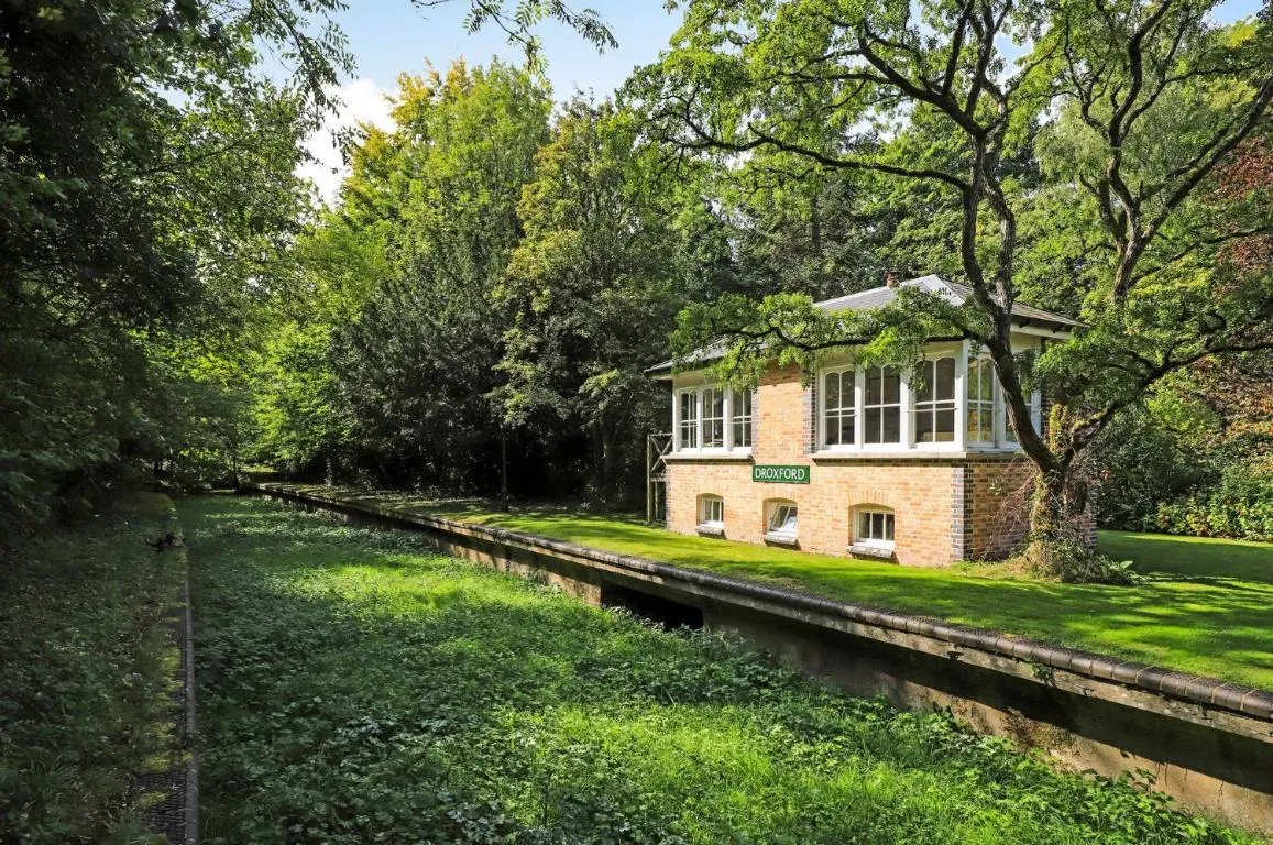 Image of Old Droxford Station Signal Box
