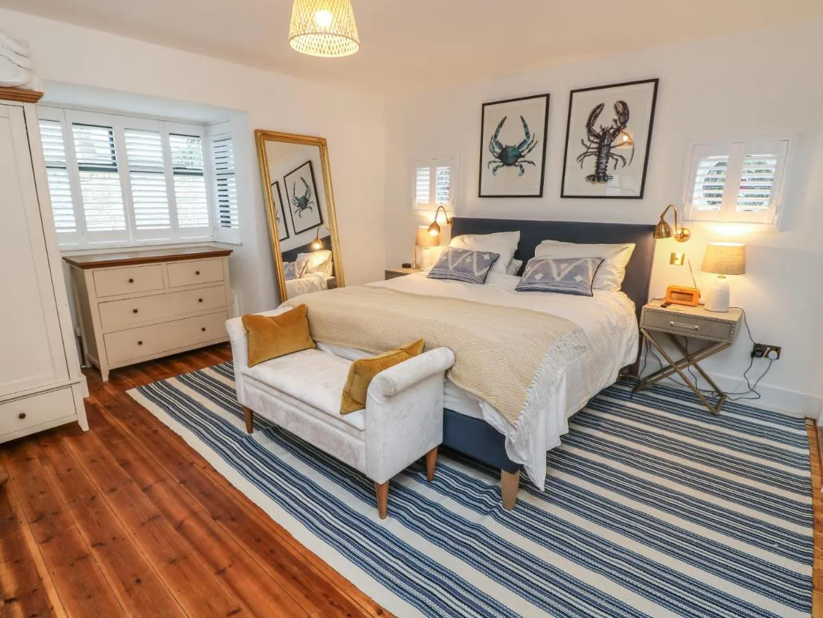 Image 1 of Palm Tree Cottage