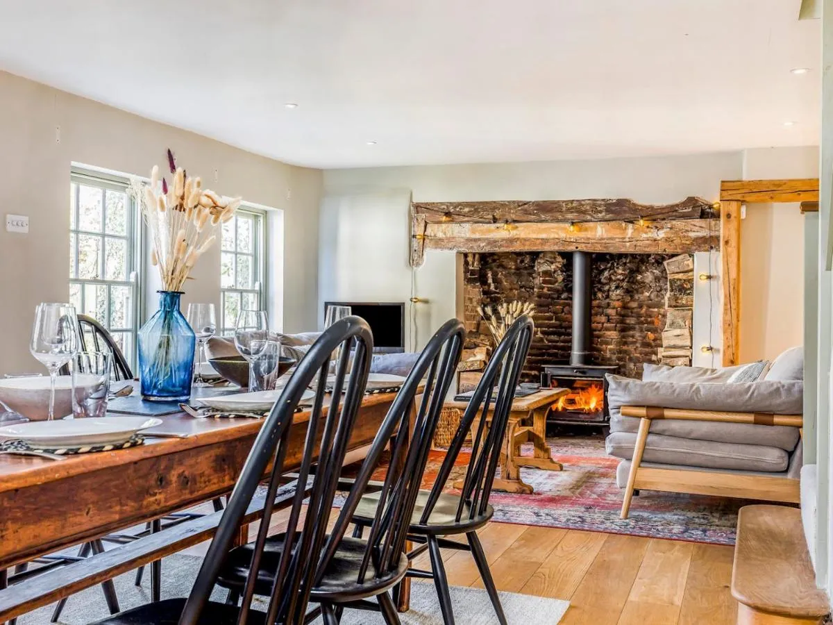 Image 3 of Pass the Keys Charming Downland Cottage